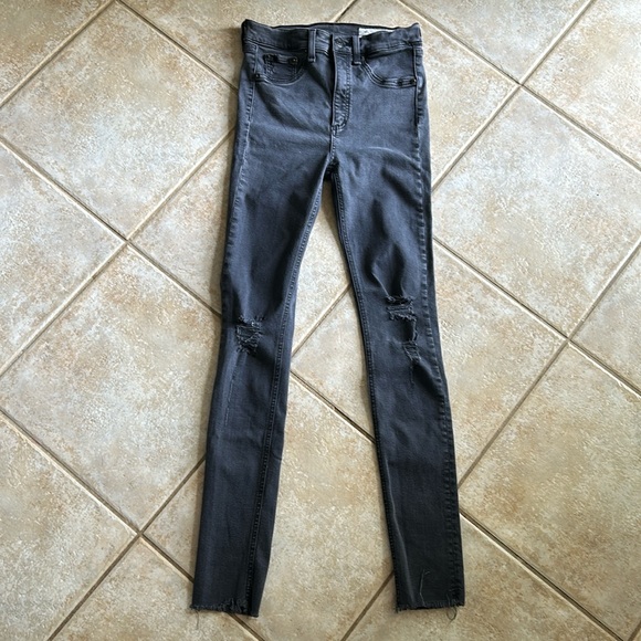 Rag & Bone High Rise Skinny Distressed Black Jeans Women's size 27 - Picture 2 of 9